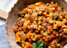 طريقة عمل لحم بتلو مع الذرة