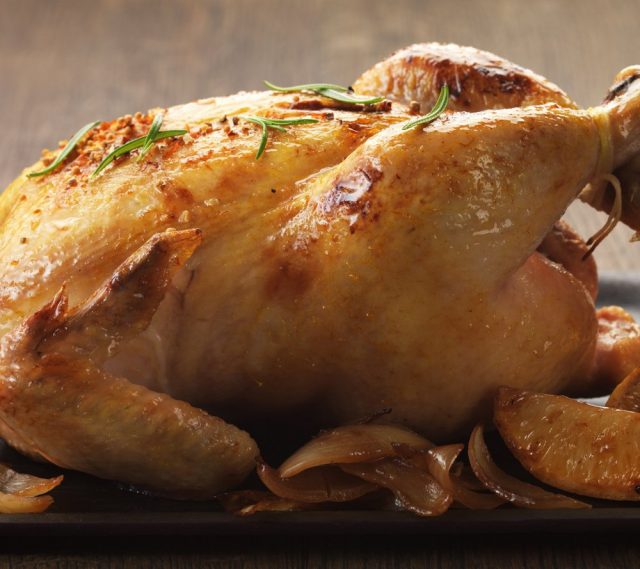 طريقة عمل الدجاجة المحمرة المصري