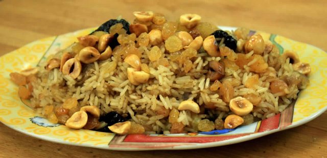 طريقة عمل أرز بسمتى بالفواكة المجففة