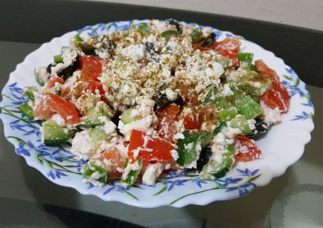 طريقة عمل جبنة قريش بالنعناع