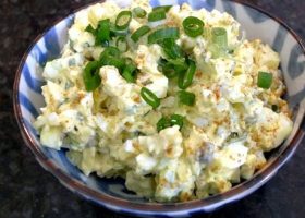 طريقة عمل سلطة الخيار المخلل بالمايونيز