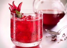 طريقة عمل مشروب الكركديه البارد