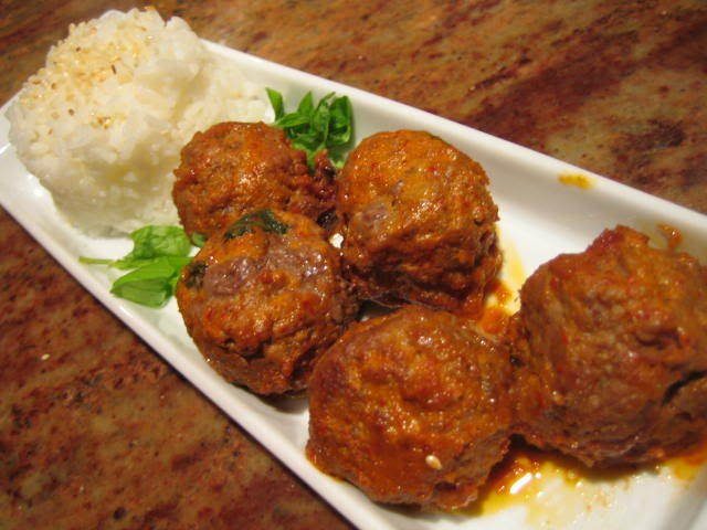 طريقة عمل كرات اللحم بالكاري