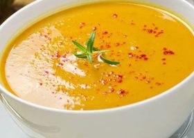 طريقة عمل شوربة العدس بالشعيرية