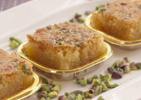 طريقة عمل البسيمة باللوز و الصنوبر