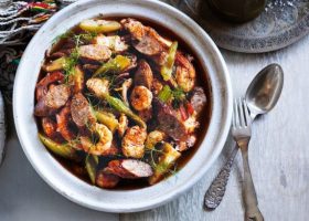 طريقة عمل طاجن الفاصوليا الخضراء بالجمبرى