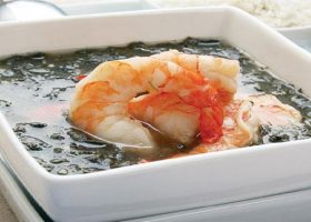 طريقة عمل ملوخية بالجمبرى