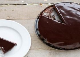 طريقة عمل كيك شكولاتة بدون فرن