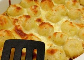 طريقة عمل كرات البطاطس بالبشاميل