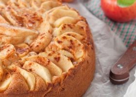 طريقة عمل كيك التفاح بالبهارات