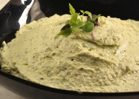 طريقة عمل لبنة مع البستو