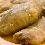 طريقة عمل محشي كرنب باللحمة المفرومة