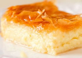 طريقة عمل بقلاوة بالكاسترد