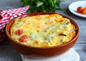 طريقة عمل طاجن خضار بالبشاميل