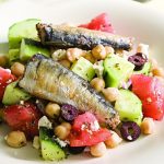 طريقة عمل سلطة يونانى مع السردين