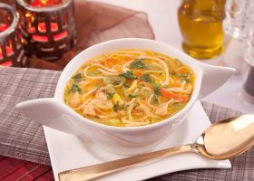 طريقة عمل شوربة الخضار بالشعرية