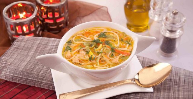 طريقة عمل شوربة الخضار بالشعرية