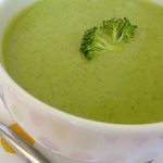 طريقة عمل شوربة قرنبيط بالبروكلي