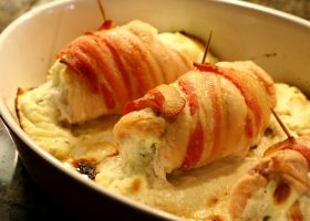 طريقة عمل رول الدجاج بالخضروات والكريما