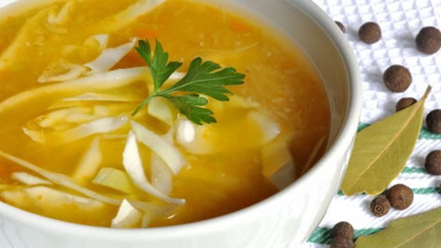 طريقة عمل شوربة الكرنب