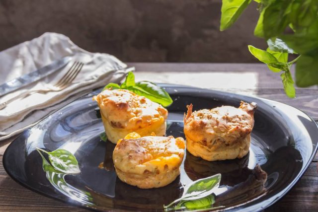 طريقة عمل مافن البطاطا بالجبنة