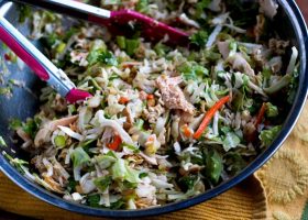 طريقة عمل سلطة الدجاج الآسيوية