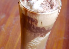 طريقة عمل سموثي الموكا