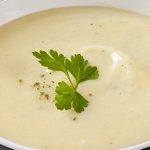 طريقة عمل شوربة الكريمة بالبطاطس