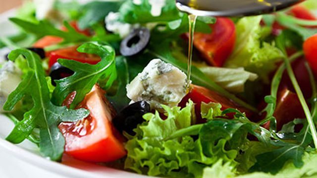 طريقة عمل سلطة الروكا اللبنانية