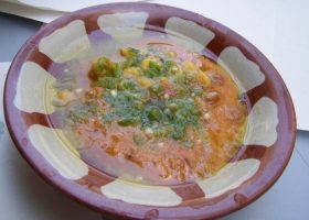 طريقة عمل فول بالزيت الحار