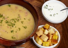 طريقة عمل شوربة الدجاج بالكريمة