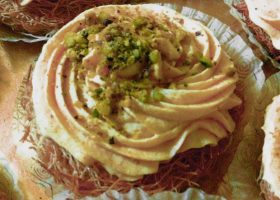 طريقة عمل كنافة لايت بكريمة المانجو