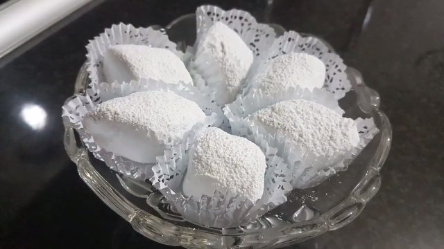 طريقة عمل مقروط اللوز الجزائري