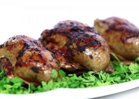 طريقة عمل حمام محشى بالرز