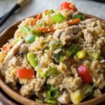 طريقة عمل سلطة الخضار بالأرز البني