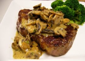 طريقة عمل ستيك بصوص المشروم