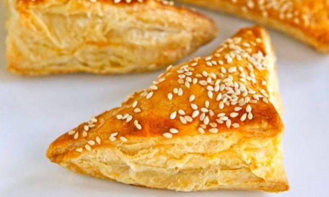 طريقة عمل فطيرة بالجبنة