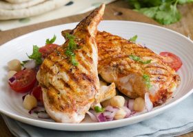 طريقة عمل صدور دجاج مشوية