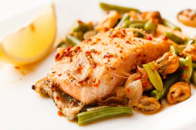 طريقة عمل سلمون بعين الجمل