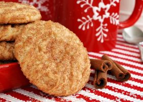 طريقة عمل كوكيز الشكولاتة والقرفة