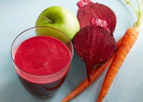 طريقة عمل عصير بنجر بالتفاح