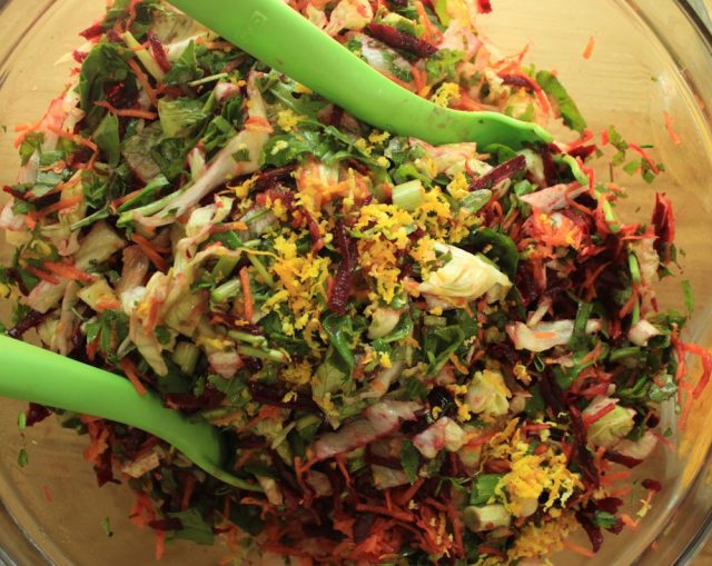 طريقة عمل سلطة البنجر بالخضروات