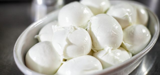 طريقة عمل الزبدة الفلاحي في المنزل