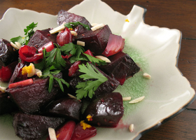 طريقة عمل سلطة البنجر و الخرشوف و البقدونس