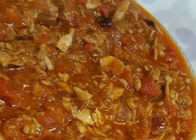 طريقة عمل التونة بالطماطم