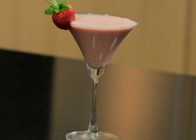 طريقة عمل مشروب الفراولة و الكاكاو