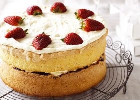 طريقة عمل كيك إسفنجى لايت