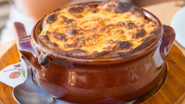 طريقة عمل طاجن لسان عصفور بالبشاميل