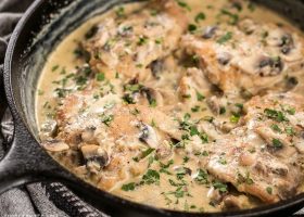 طريقة عمل صدور الدجاج مع الكريمة بالليمون