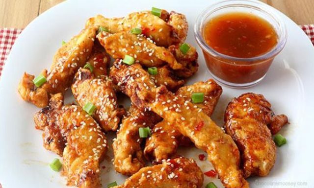 طريقة عمل أصابع الدجاج بالسمسم